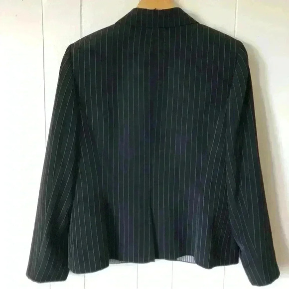 Liz Claiborne Striped Polyester Blazer Size 14 - Picture 8 of 10